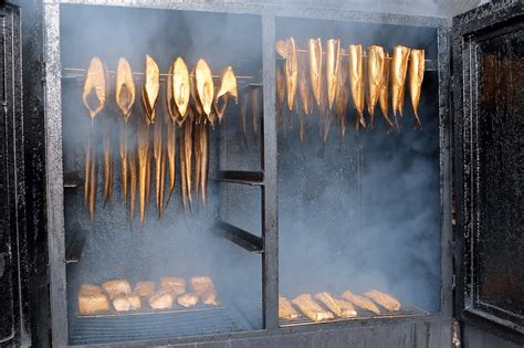 how to smoke fish